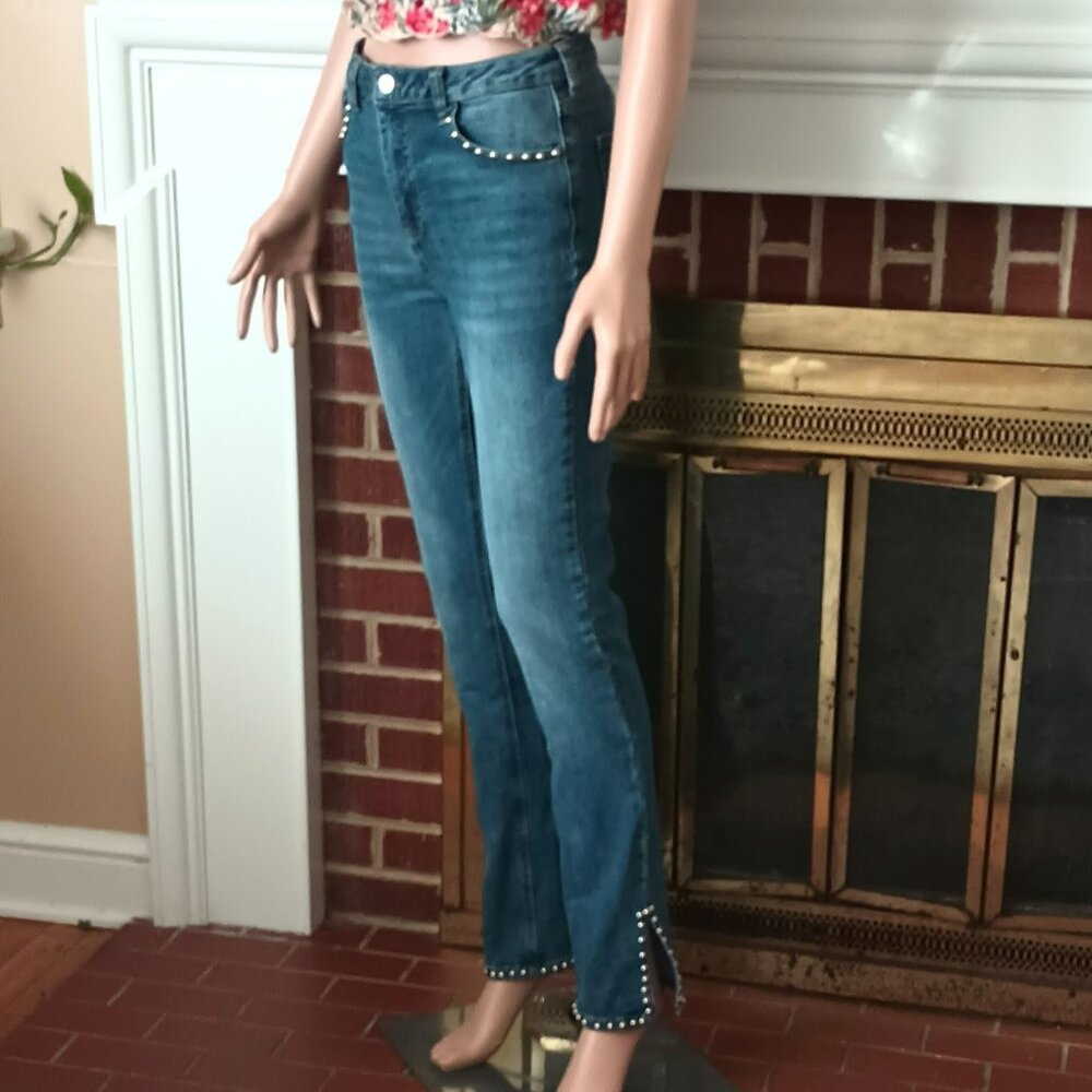 Women's Studded Split Hem Jeans 4 Silver Rivets along Pockets Straight Leg